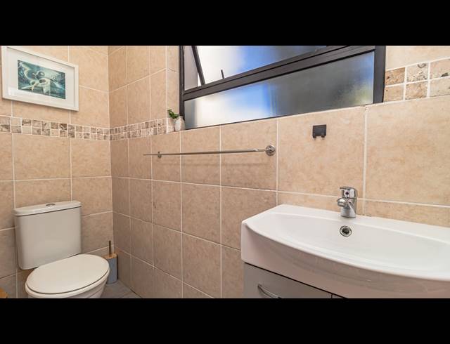 3 BEDROOM HOUSE FOR SALE IN WAVES EDGE